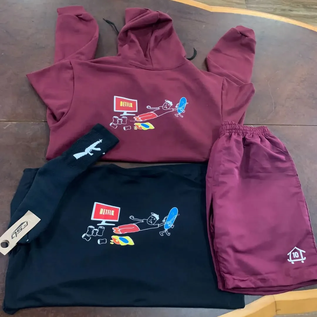 Kit moletom Netflix bordô e preto